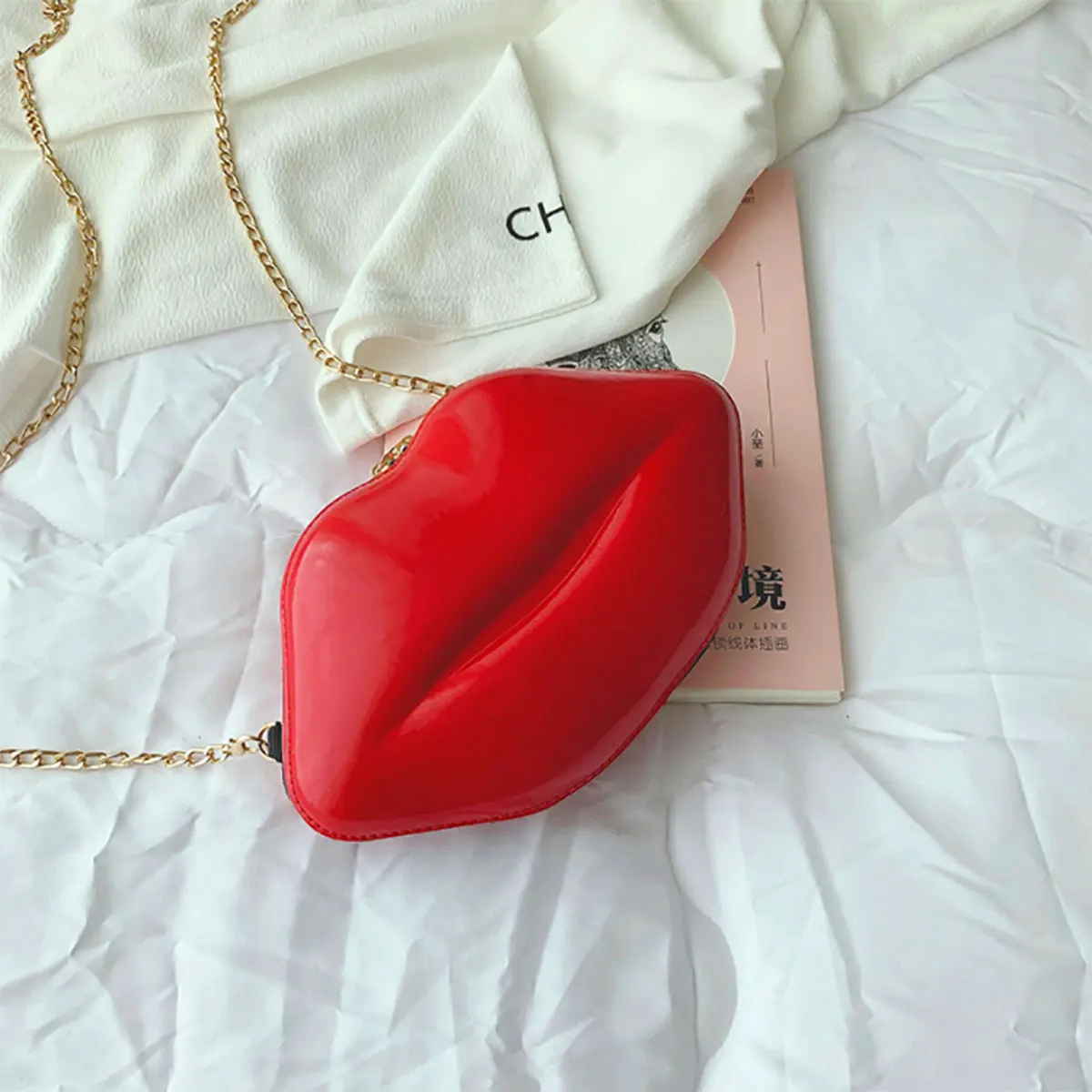 Niche Red Lip Shaped Chain Bag - Image 2