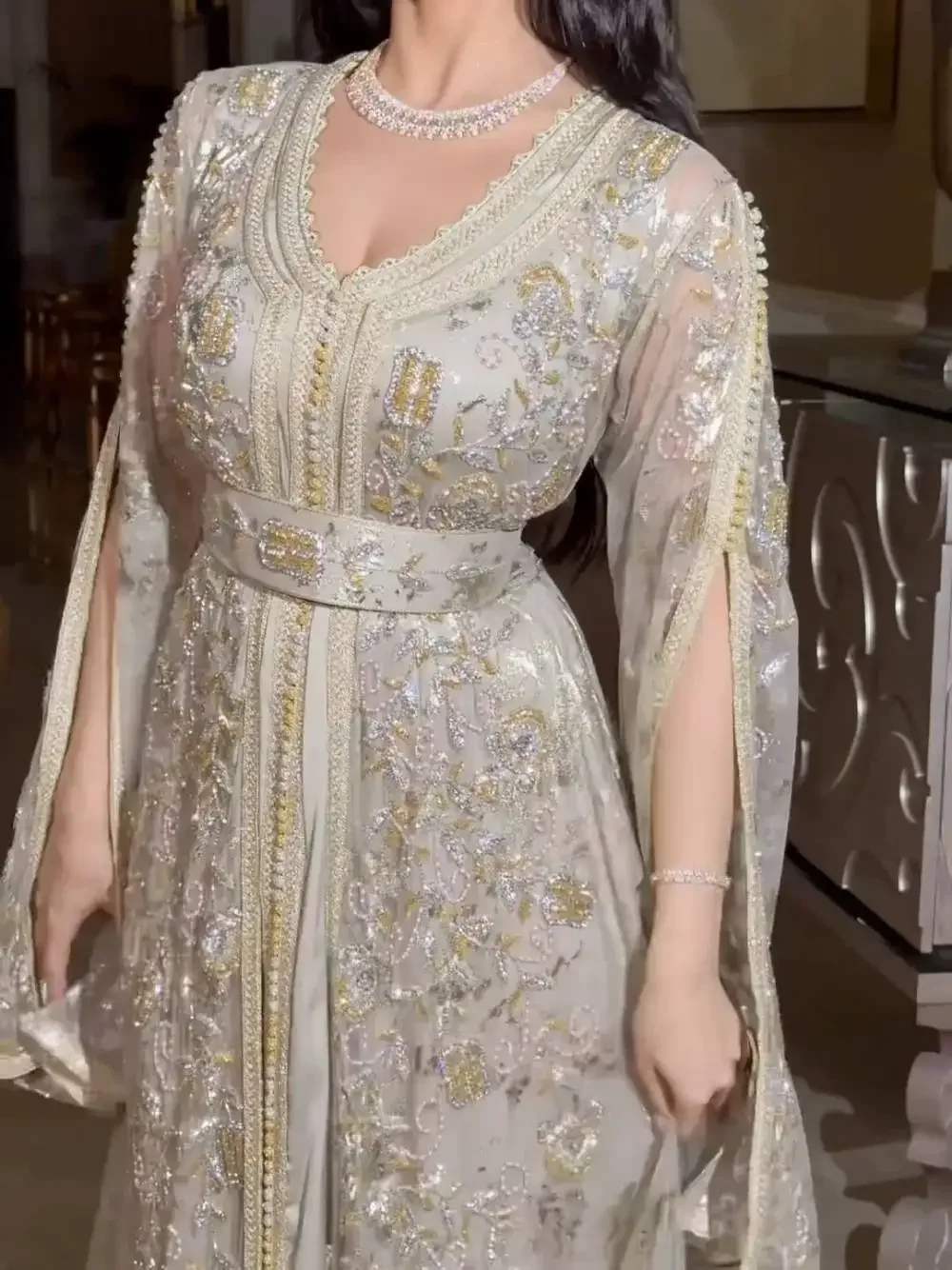 Moroccan Kaftan V-Neck Evening Dress - Image 2