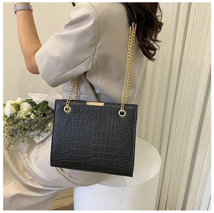 Women's Crossbody Shoulder Bag - Image 4